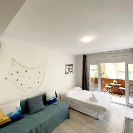Apartamentosbiamar شقة *